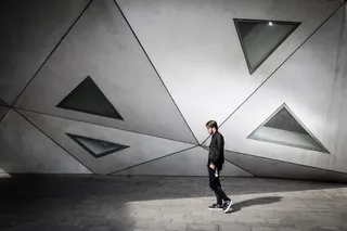 不规则立体三角形与男人免抠