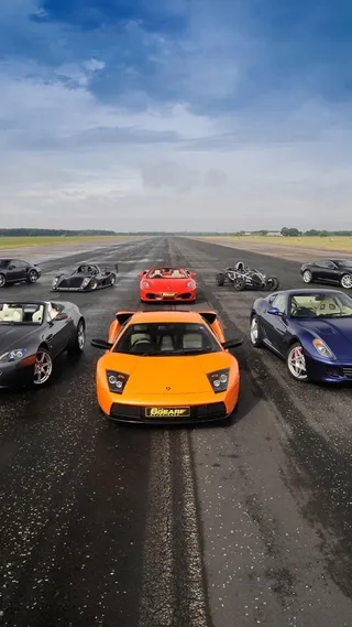 户外公路酷车摄影H5背景高清