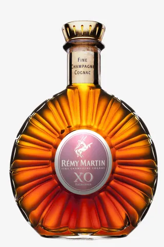 高档名酒轩尼诗免抠