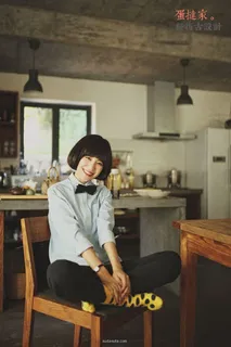 复古微笑蛋挞设计免抠