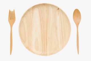 棕色木质纹理木圆盘和木勺子实物免抠