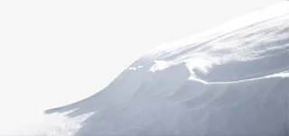 白色创意合成效果雪地免抠