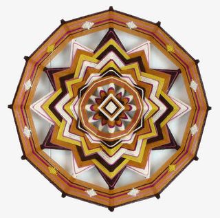 褐色花纹万花筒免抠