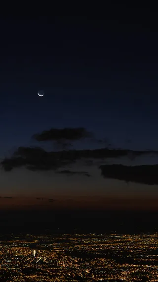 夜晚星空城市APP手机端H5背景高清