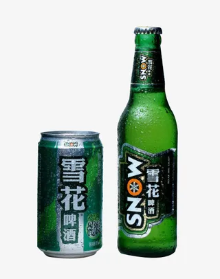 冰凉清新的雪花啤酒免抠