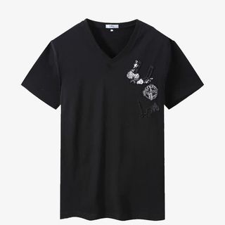 男士黑色短袖免抠