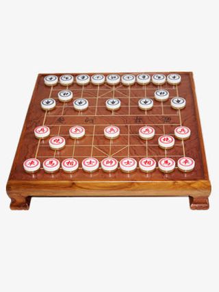 象棋桌和棋子免抠