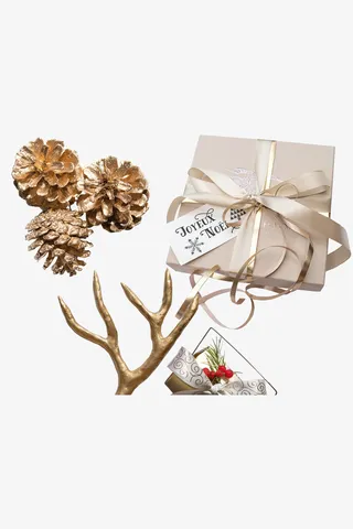 简约唯美元旦礼盒免抠