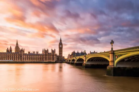 欧式长桥建筑浪漫免抠