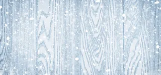 落在木板上的雪花图片高清