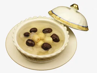 养生美食红莲炖雪蛤免抠