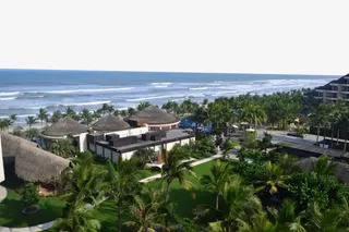 越南岘港海边旅游风光免抠