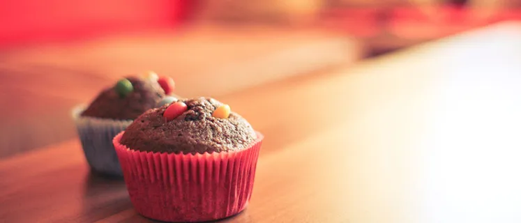 桌面蛋糕背景图高清