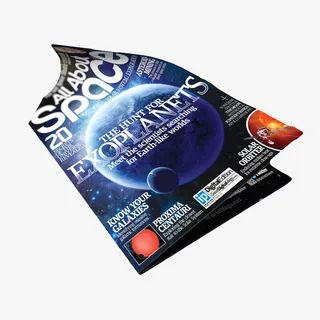 一本翻阅书时尚杂志书免抠