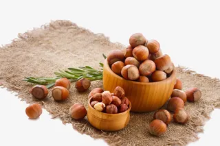 麻布上的板栗免抠