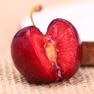 景深效果樱桃正面摄影免抠