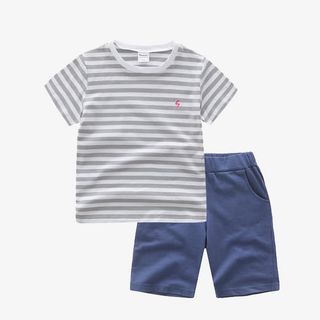 清爽男童夏装免抠