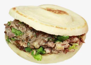 西安传统卤汁腊肉白吉馍免抠