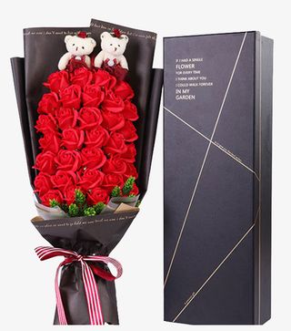 高档定制小熊玫瑰花束礼盒免抠