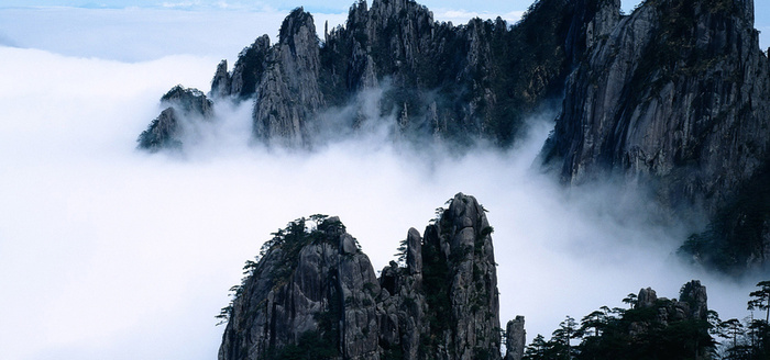 深山迷雾海报背景高清