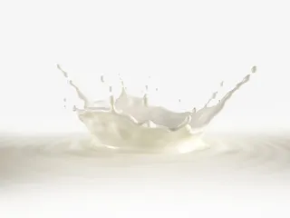 牛奶 液体  溅射免抠