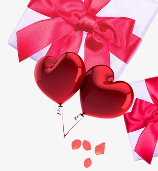 38女王节红色爱心礼盒免抠