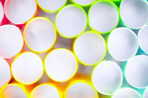 白色圆球彩色边框图片免抠