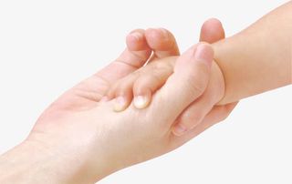 大手牵小手PNG免抠