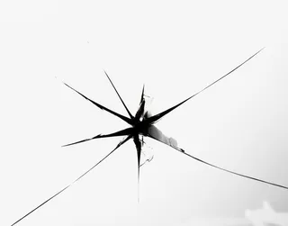 大地的缝隙免抠