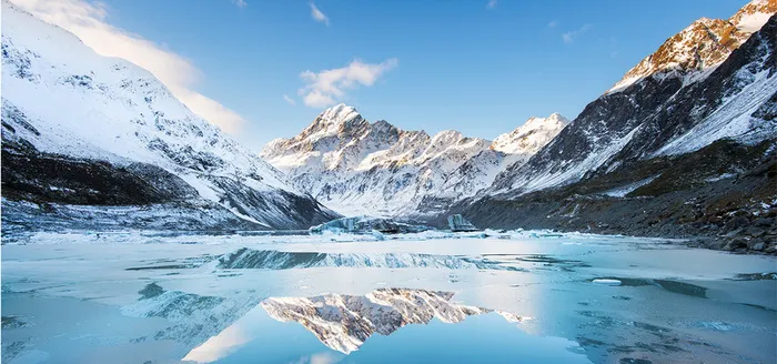 雪山海报背景高清
