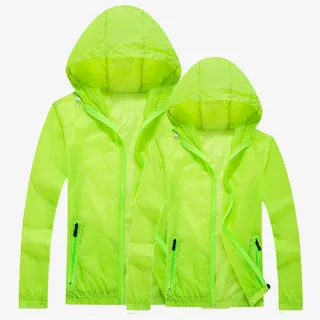 荧光绿皮肤风衣免抠