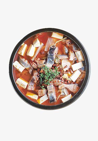 青花椒豆腐鱼块摄影免抠