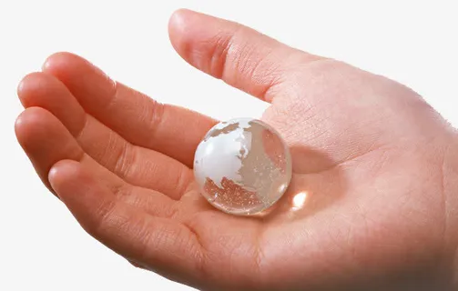 手掌中的地球免抠