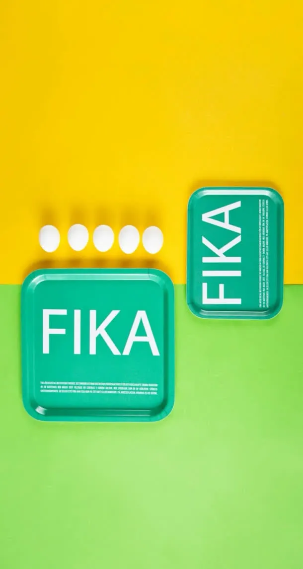黄绿背景鸡蛋和FIKA