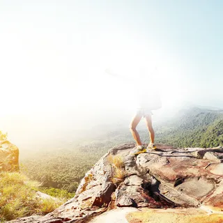 登山户外运动产品主图背景素材高清