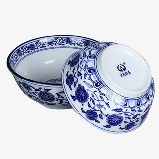 产品实物青花碗里外面展示免抠