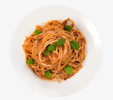 盘子里的面条鱼菜叶免抠