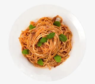 盘子里的面条鱼菜叶免抠