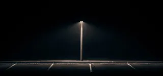 黑夜下的路灯高清