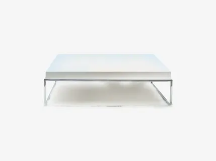 唯美白色桌子免抠