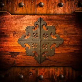 木板上的金属图案免抠