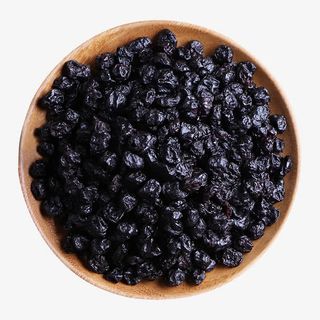 一盘蓝莓干免抠