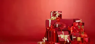 浪漫情人节促销大气简约红色女装海报背景高清