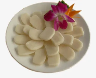 盘装白色切片年糕插图免抠