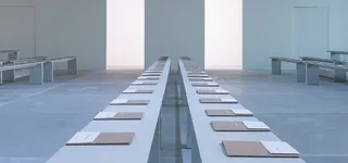 白色简约办公桌背景装饰高清