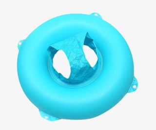 天蓝色儿童婴幼儿浮圈座圈免抠