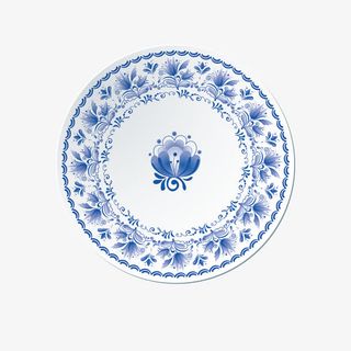 矢量青花瓷器圆盘中间大花纹免抠