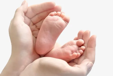 宝宝的脚抓紧免抠 宝宝的脚抓紧免抠