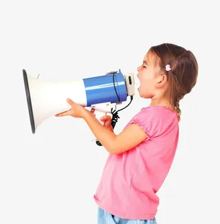 小女孩打广告免抠