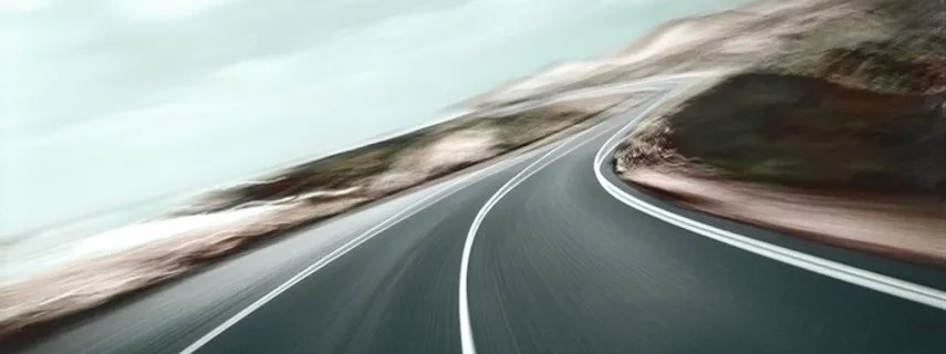 山区马路背景促销banner高清